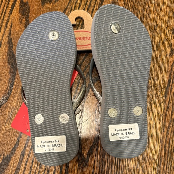 Havaianas Steel Grey Girls Flip Flop Sandal - Picture 2 of 5